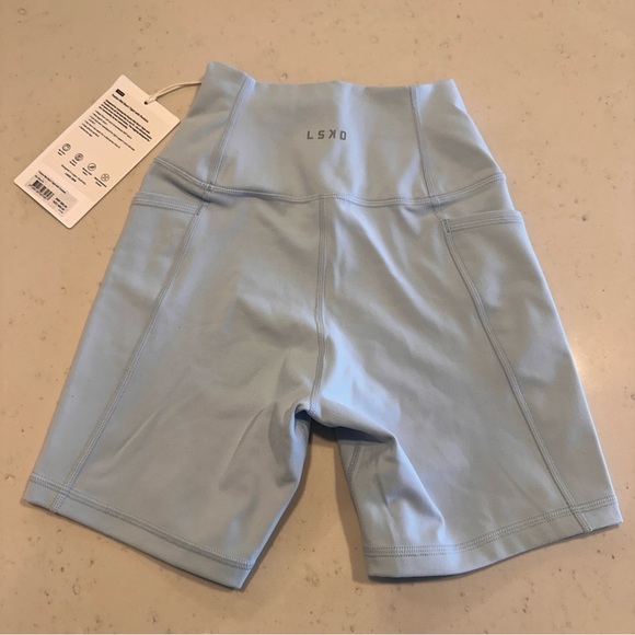 LSKD Fusion Mid Rise Biker Shorts with Pockets Size XS Sky Blue NWT! - Picture 5 of 6